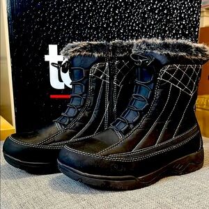 TOTES Women’s Black Fur-Lined Winter Boots Size: 7.5